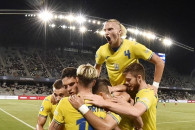 Збірна України з футболу вперше виступит…